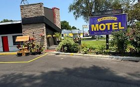 Crestwood Burlington